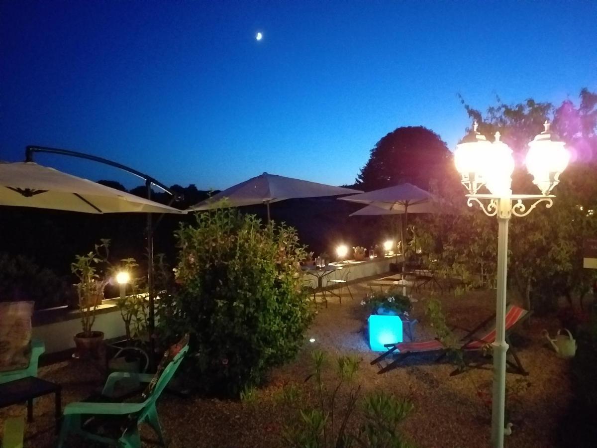 Montismaurelli Bed & Breakfast Montmoreau Bagian luar foto