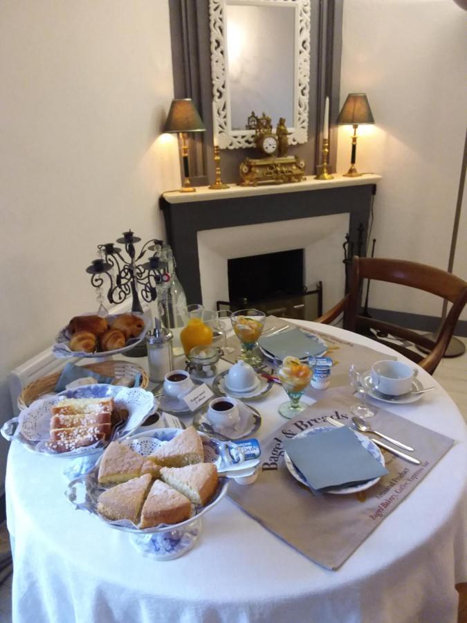 Montismaurelli Bed & Breakfast Montmoreau Bagian luar foto