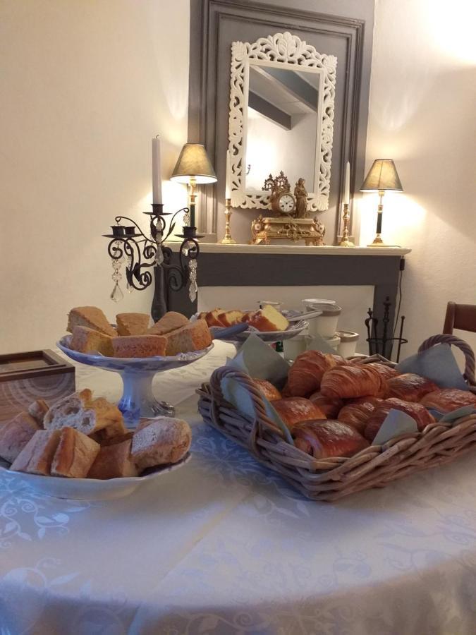 Montismaurelli Bed & Breakfast Montmoreau Bagian luar foto