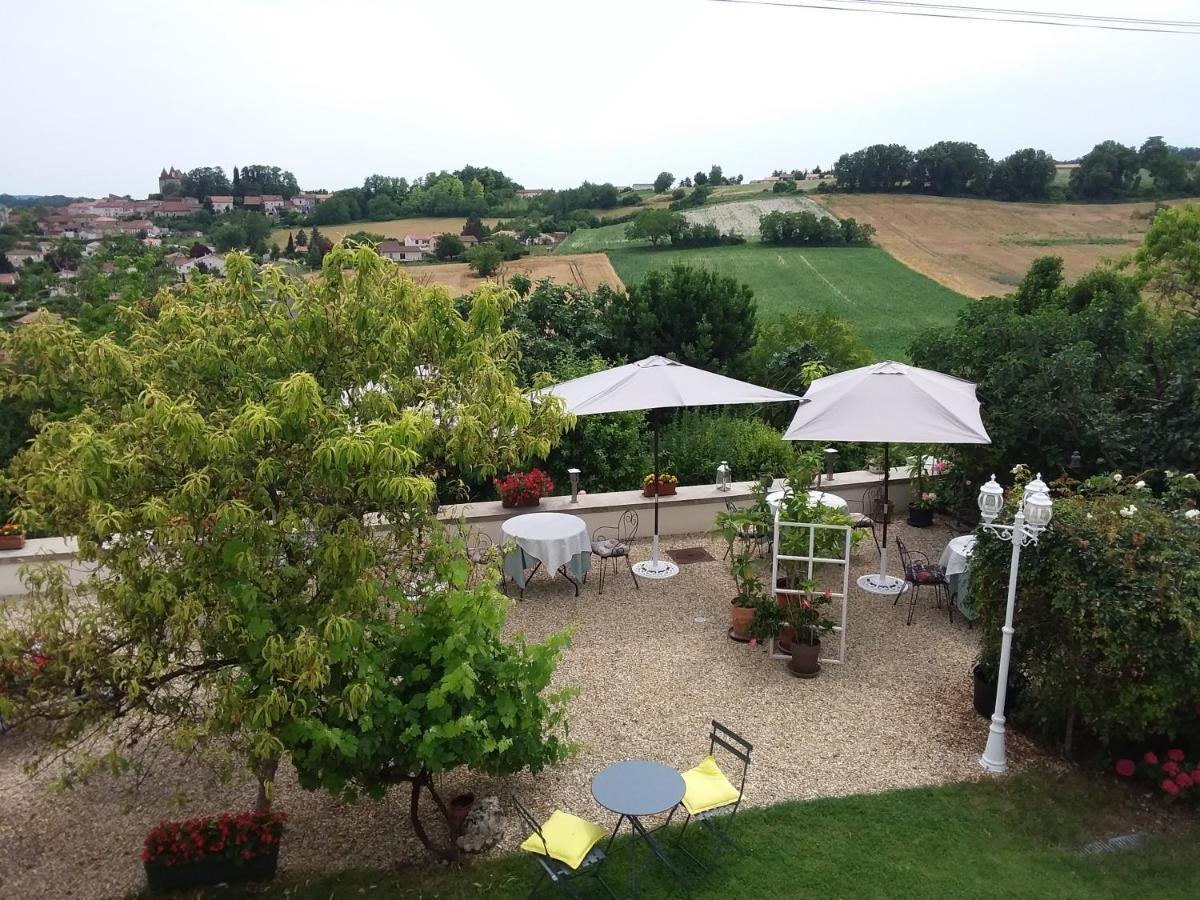 Montismaurelli Bed & Breakfast Montmoreau Bagian luar foto