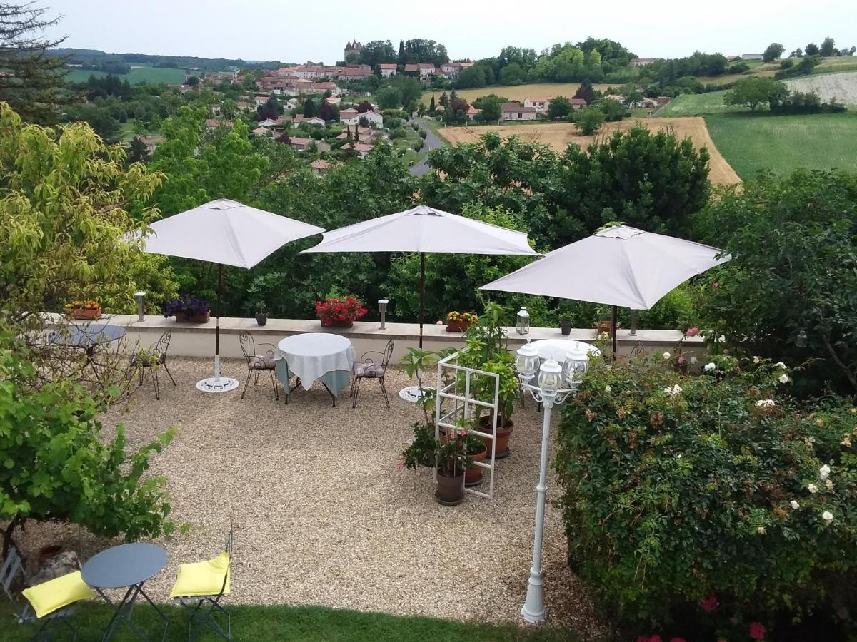Montismaurelli Bed & Breakfast Montmoreau Bagian luar foto