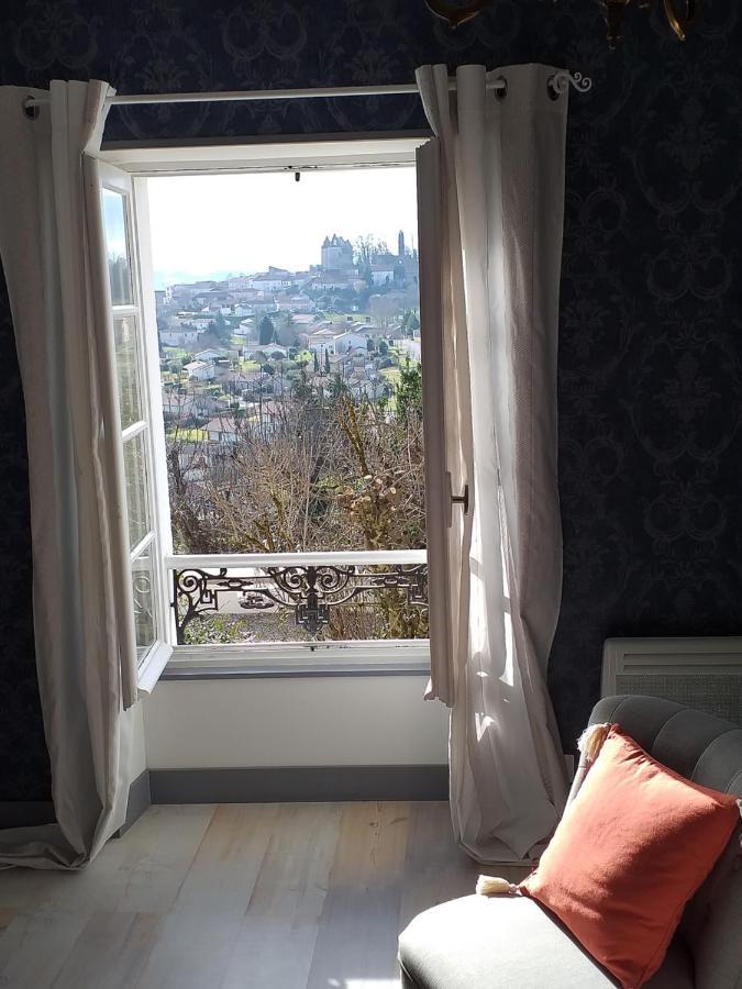 Montismaurelli Bed & Breakfast Montmoreau Bagian luar foto