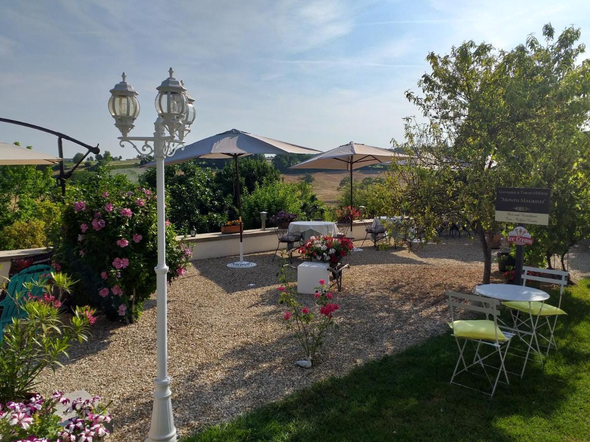 Montismaurelli Bed & Breakfast Montmoreau Bagian luar foto