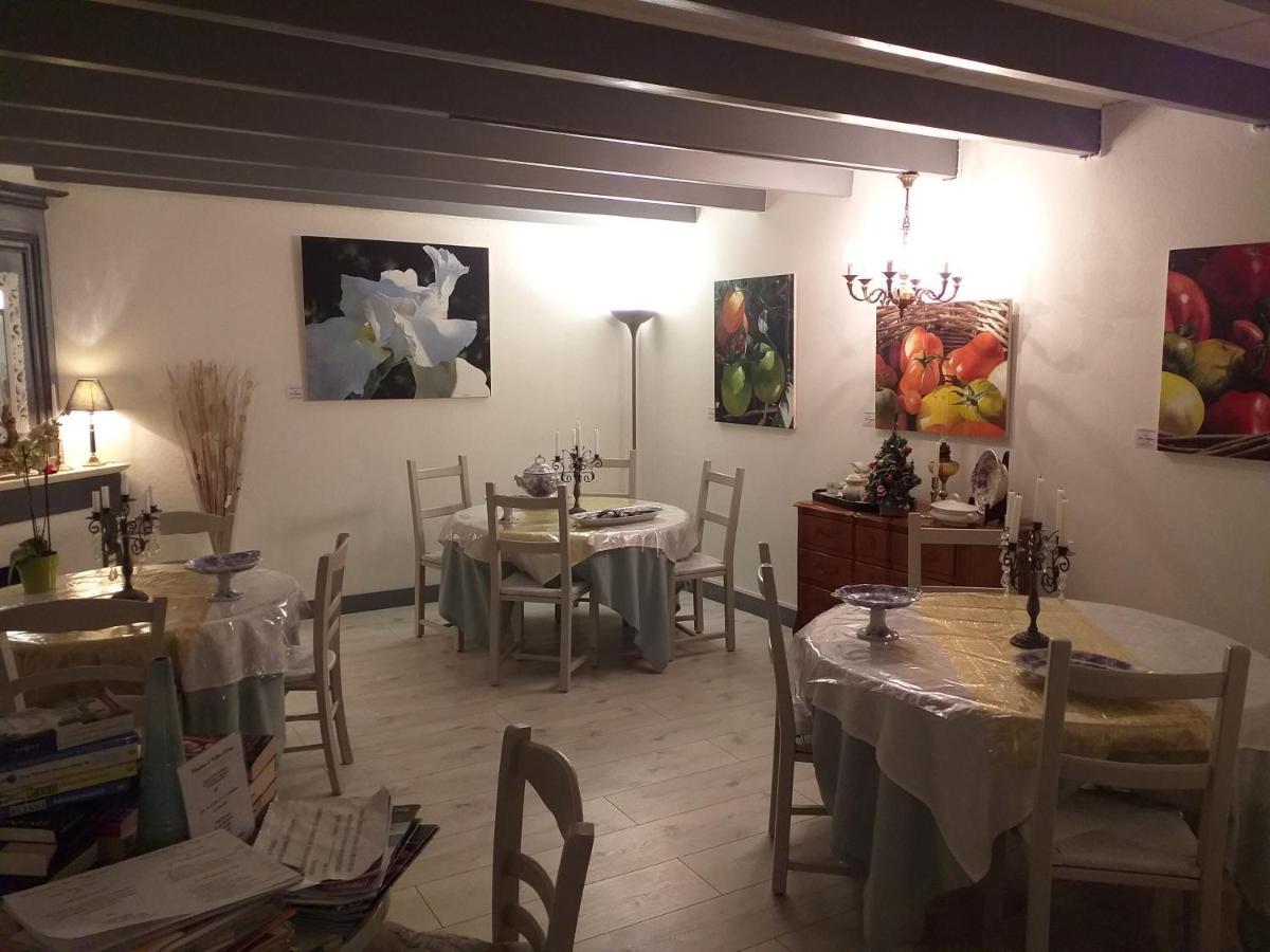 Montismaurelli Bed & Breakfast Montmoreau Bagian luar foto